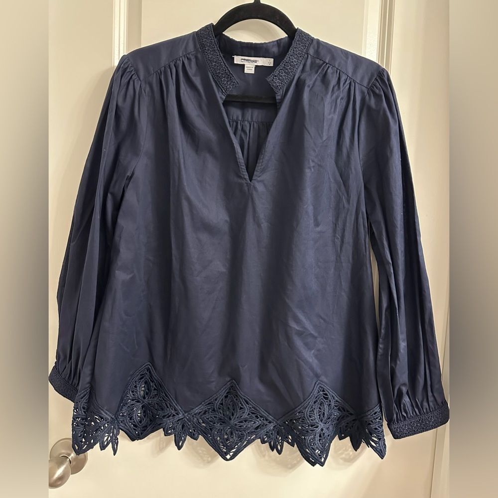 Chico's Lace Trim Blouse Size 1 U.S M V Neck Long Sleeve Color Navy